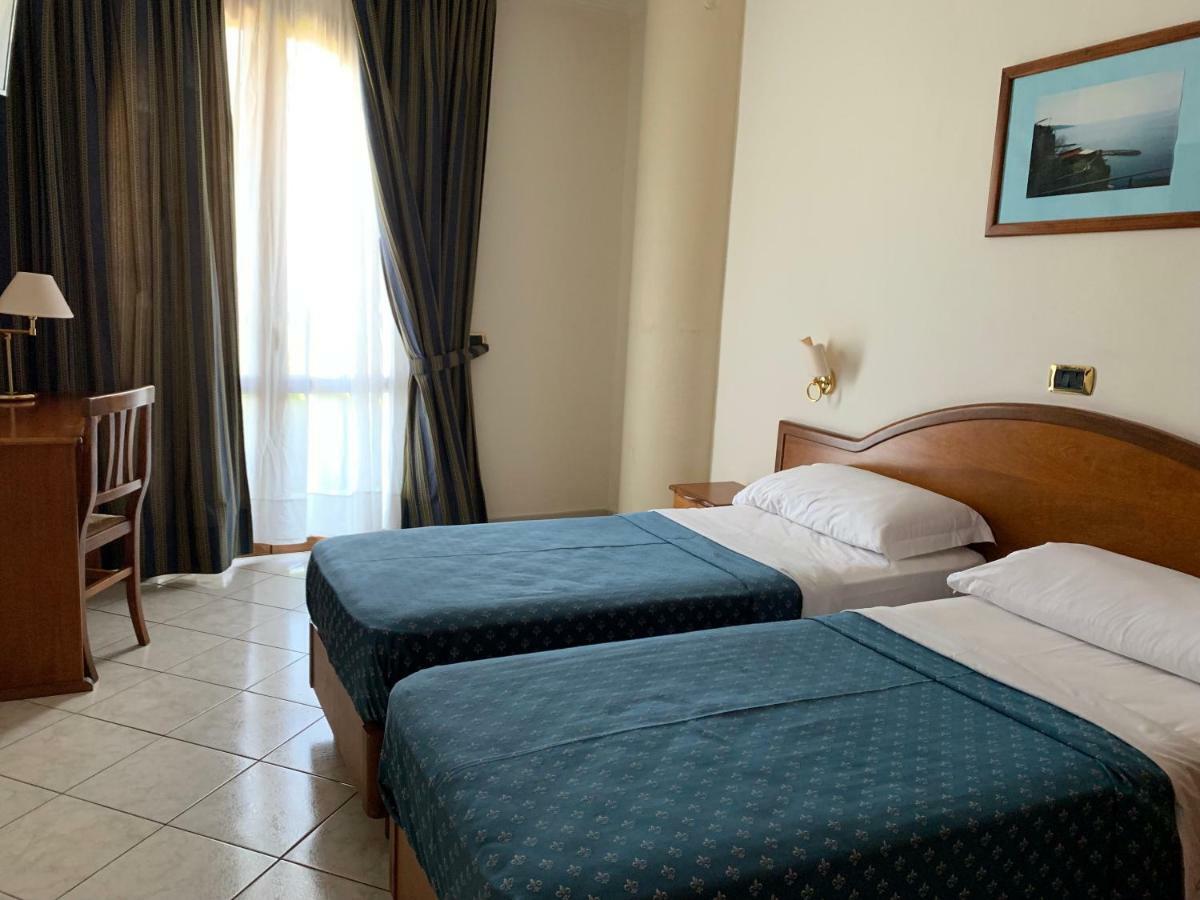 Hr Hotel & Spa Piano di Sorrento Zewnętrze zdjęcie